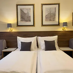 4* Hotell City